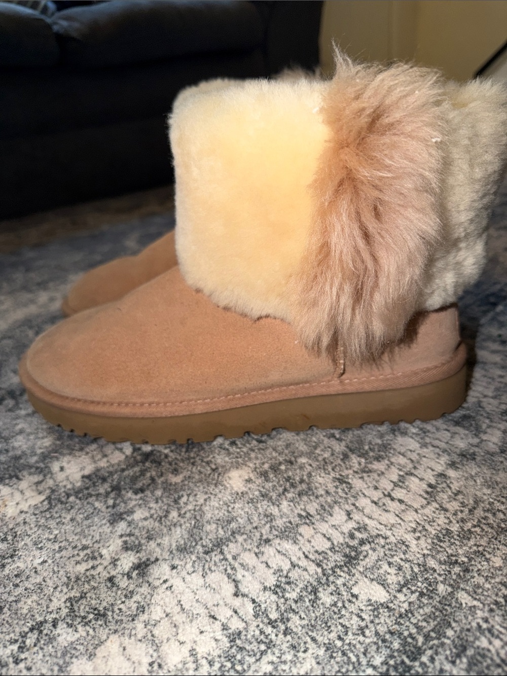 UGG Women’s Chestnut Suede Fold-Top Sheepskin boots